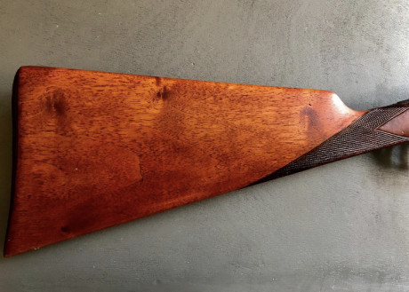 Vendo Ugartechea 75 en muy buen estado calibre 12, expulsora, 70.5 cm de cañón, 3y1 estrella y gatillo 00