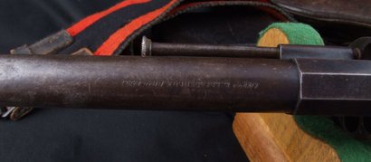 Hola, con el unico animo de engordar este foro, os pongo unas fotos de un revolver Lefucheaux, dice que 20