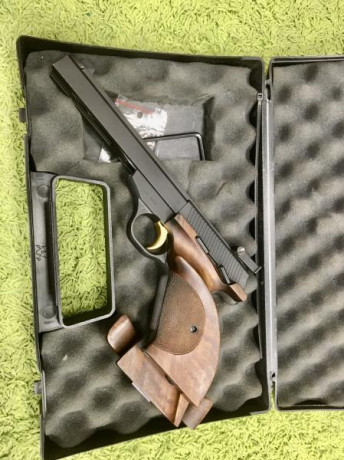 VENDIDAAA!!!!!       Pistola browning 22lr, el motivo de la venta es que la compre para subir de categoria,y 01