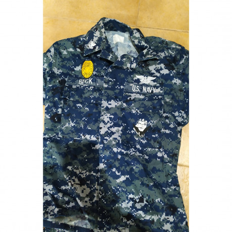 Pues se ponen en venta 2 uniformes de campaña siendo los siguientes
- Uniforme de campaña de la US Navy 02