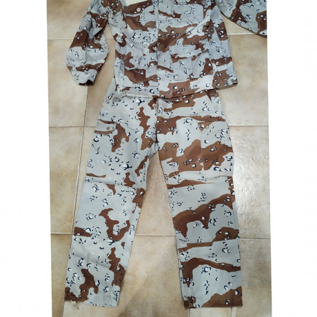 Pues se ponen en venta 2 uniformes de campaña siendo los siguientes
- Uniforme de campaña de la US Navy 11
