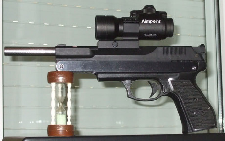 Hola muchachos,

Tengo una PR 15 del año de la polca que he sacado del fondo del armario donde dormia 31