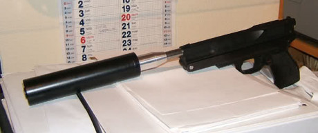 Hola muchachos,

Tengo una PR 15 del año de la polca que he sacado del fondo del armario donde dormia 40