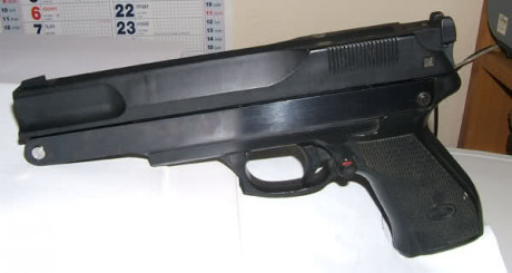 Hola muchachos,

Tengo una PR 15 del año de la polca que he sacado del fondo del armario donde dormia 71