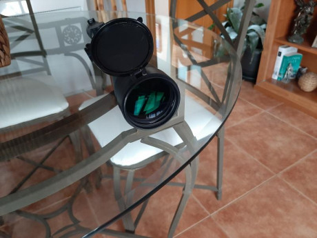 Buenos días.
Vendo este visor Sightron s3 con tubo de diámetro 30mm y campana de 60mm.
Ideal fclass y 00