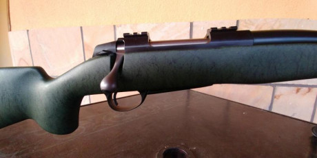 Se vende rifle Sako A7 Roughtech Green  del calibre 308 W tiene  cañón pesado fluted , con rosca en la 01