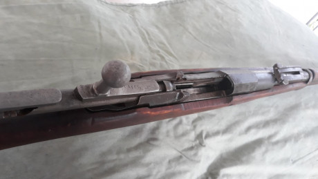 Buenas, 

Se vende Mosin Nagant fabricado en 1915 por New England Westinghouse para el contrato con el 02