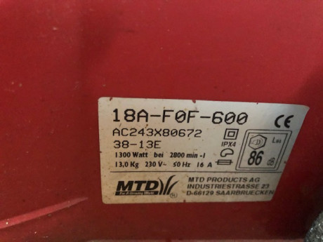 Cambio cortacésped eléctrico MTD 3813, motor de 1300W, ancho de corte 38 cm, altura de corte con regulación 21