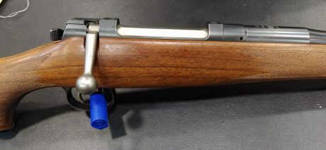 Vendo m03 calibre 300wm sin elementos de puntería.culats de madera .conjunto en estado muy bueno.1200 00