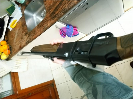 Hola compañeros!! Recientemente ha llegado a mis manos un arma de aire comprimido que nunca antes había 12