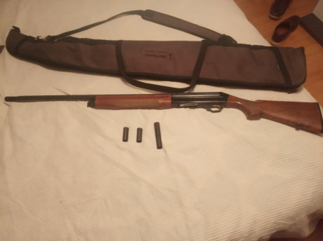 Vendo escopeta semiautomática calibre 12 Benelli Superligera Premium. Se entrega con funda y choques intercambiables.
500€. 00