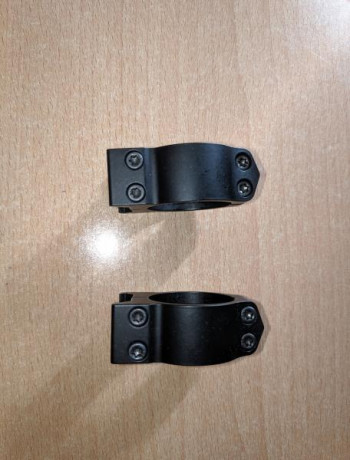 Vendo anillas Warne Fijas bajas, de reestreno

Preferiblemente entrega en mano en la zona sur de Madrid

Precio 00