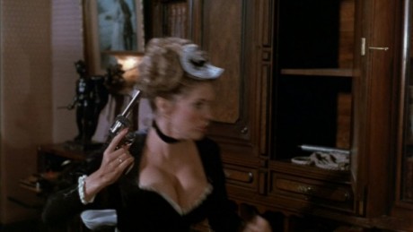 Compañeros,

En vista de las ganas de algunos (Elcafe, Wilcow, Vrakk, etc) por adivinar armas de películas 150