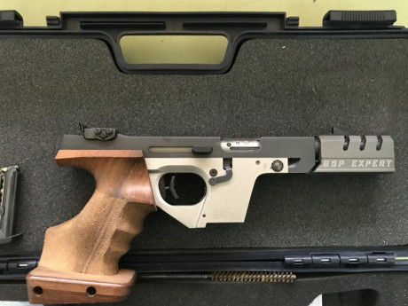 Hola!
Marca: Walther
Modelo:GSP EXPERT
Calibre: 22 L.R
Ubicación: Valladolid
Condiciones estéticas del 01