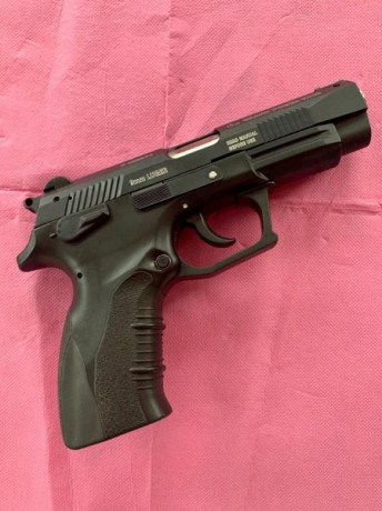 Se vende Grand Power K100 9mm con poco uso y 4 cargadores, ideal para empezar IPSC producción. Pistola 01