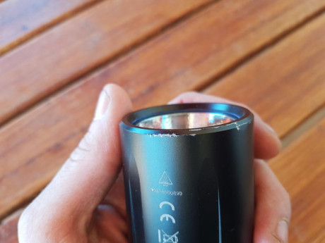 Hola, vendo linterna fenix tk35 ue. De hasta 3200 lúmenes, 5 tonos de intensidad y estrobo. Con 2 baterias 01