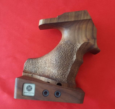  Se vende cacha para STEYR LP10 y LP50, talla S.
Esta en perfectísimo estado, como nueva y su precio 120€ 01