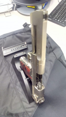 Vendo Desert Eagle 357 Magnum IMI, con dos cargadores, dos fundas de cuero (Cabrero y Magnum Research) 80