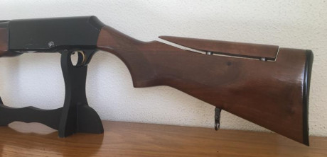 Vendo escopeta de segunda mano semiautomática  BROWNING  
Modelo B80 SL
Calibre 12/70.
Con polichoque 01