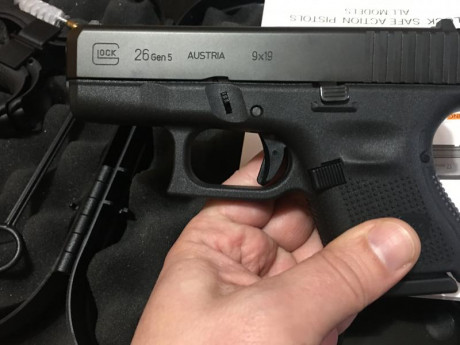 Vendo esa pistola que Lo use Solo para probar.
Con su factura de 720 €
Vendo por 600€ mas portes fuera 01