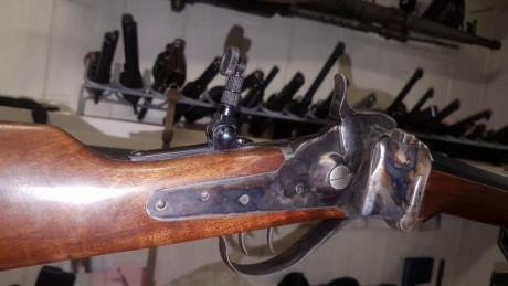 Vemdo Sharps 1874 Britgeport 30" 45LC marca A.A..Izquierdo,  creo que los fabricaba Uberti o Pedersoli 02