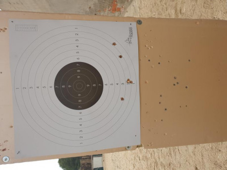 Buenas,cada vez estoy más convencido  que mis sufrimientos con el rifle de chispa es por que me asusta 120