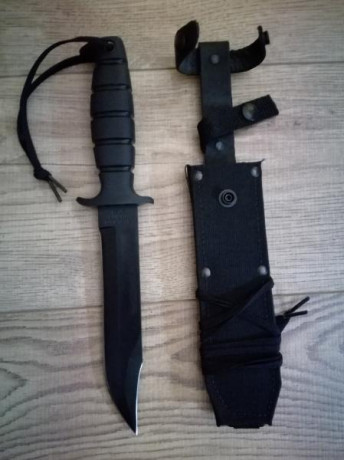 Buenas a todos, vendo este cuchillo de combate ONTARIO SPEC PLUS MARINE SP1, totalmente nuevo, nunca ha 00