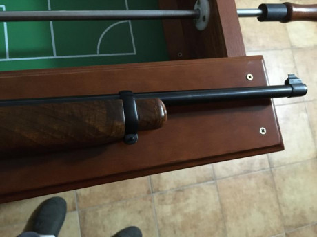 Buenas, vendo esta carabina semiautomática, cargador tubular, buen estado con un mínimo uso y buenas maderas. 00