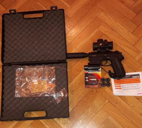 Pistola Gamo PT-80 Tactical
  
 -Regalo 3 Cargadores, 2 Cajas de bombonas de CO2 y una caja de balines 11