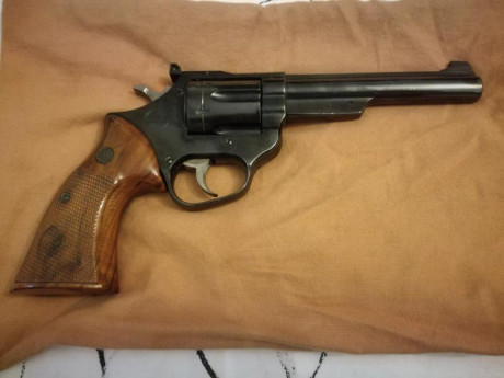 Revolver Astra Mach 38 5,5" pulgadas , en perfectísimo estado ,jamás disparado con metálica. 180 00