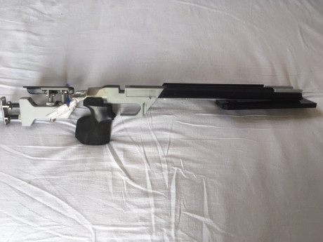 Vendo una culata Anschuetz 2313(2213zurdo) por la accion 20 y similares.Yo lo usaba con una Keppeler
en 00