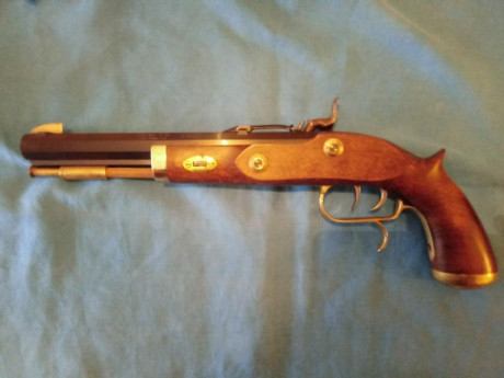 :jeep: Buenas a todos.
Vendo pistola Ardesa Patriot de pistón cal. 45.
La pistola está en muy  buenas 01