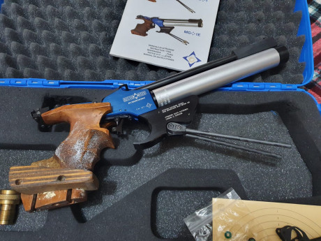 Pongo a la venta una pistola pcp mach guns del cal 4.5 en muy buenas condiciones , revisada todos los 10