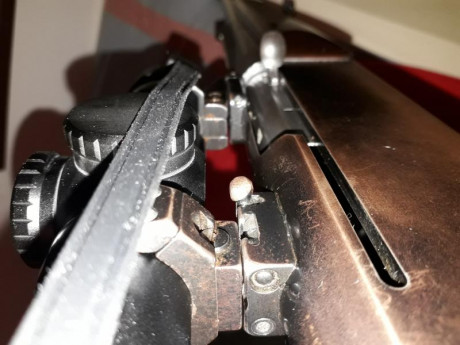 Buenas, tengo estas monturas apel y como veis el pestillo de seguridad de la base trasera no baje del 01