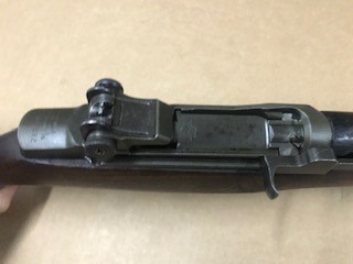 Hola, vendo el mítico rifle americano M1 Garand cal.30-06. 
En muy buen estado de conservación y con cuatro 01