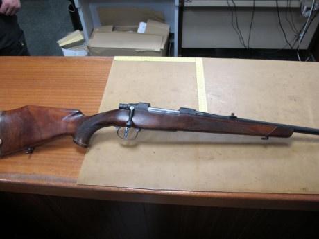 Vendo rifle Brno 270 Win, en muy buen estado
Con Bases Apel
300 €.
Tlfno. contacto 637891393 02