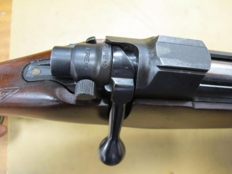 Vendo rifle Brno 270 Win, en muy buen estado
Con Bases Apel
300 €.
Tlfno. contacto 637891393 01