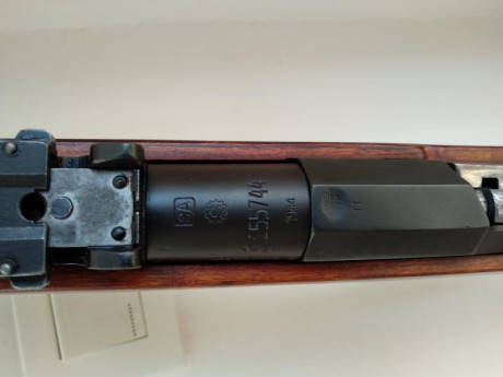 Saludos a todos,

Vendo mi Mosin Nagant M39 fabricado en el año 1944 por SAKO.

Estado del fusil: PERFECTO 01