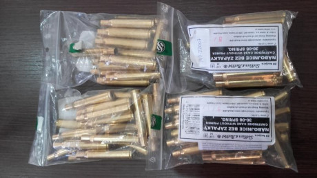Hola!
Por haber vendido mi rifle de caza pongo a la venta dies, vainas, galga y Shell holder para recortar 00