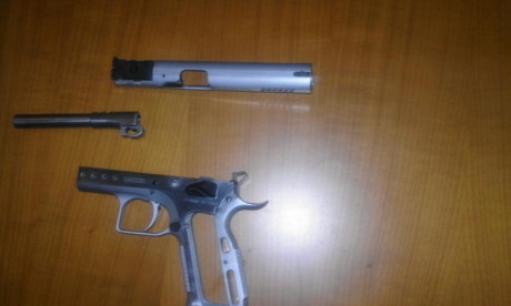 Pistola Tanfoglio Limited, calibre 9 Pb., perfecto estado estetico, mecanico y funcional, cambio por rifle 00