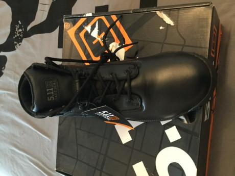 Sin estrenar
Son un 12 pero vienen algo justas
11.5 perfectas
70€
Saludos 00