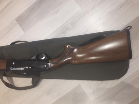 Semiautomática Krico del calibre 20. Prácticamente sin usar. La compramos para el chico, pero yo no quiere 01