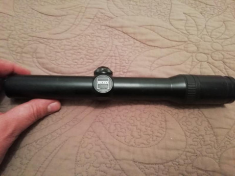 Se vende visor Zeiss Diavari Z de 1,25-4x24 T* por 80 euros. El visor SE EMPAÑA en dias de mucha lluvia, 00