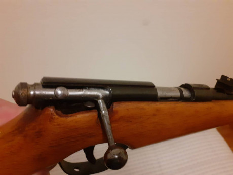 Vendo Carabina de cerrojo, marca SB-66, calibre 22 lr, monotiro.
Especial e ideal para iniciarse en el 02