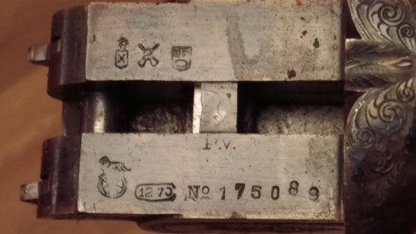 Un amigo deja la caza y vende esta arma.

Escopeta Paralela AYA,  modelo: 116, calibre 12 pletinas largas, 10