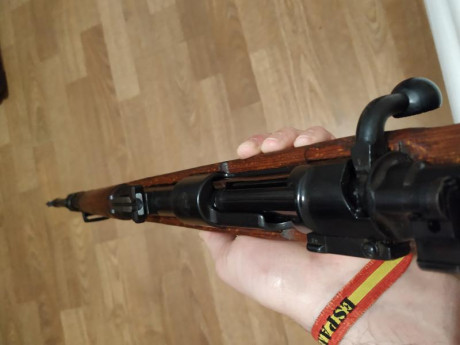 Buenas! Vendo un preduzece 44 modelo 98.
Tiene 3 pequeñas aguilas en el cañon y en el cerrojo, por lo 20