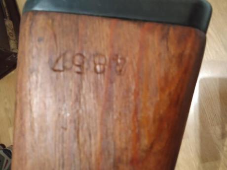 Buenas! Vendo un preduzece 44 modelo 98.
Tiene 3 pequeñas aguilas en el cañon y en el cerrojo, por lo 31