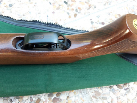 Hola chicos.
Pongo en venta carabina CF30.
Con muy poco uso, apenas se han disparado dos cajas de balines
Calibre 12