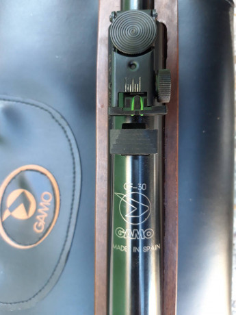 Hola chicos.
Pongo en venta carabina CF30.
Con muy poco uso, apenas se han disparado dos cajas de balines
Calibre 21