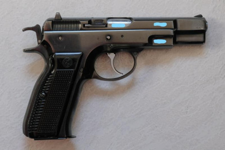 Muy buenas tardes.

Un compañero vende su pistola. Nunca utilizada en IPSC y con muy pocos disparos, casi 00